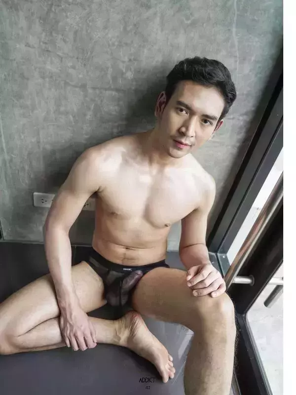 ADDICT 06 - Arm 146 Pics & BtS