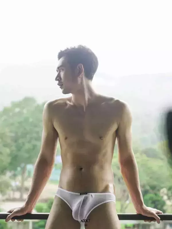 ADDICT 06 - Arm 146 Pics & BtS