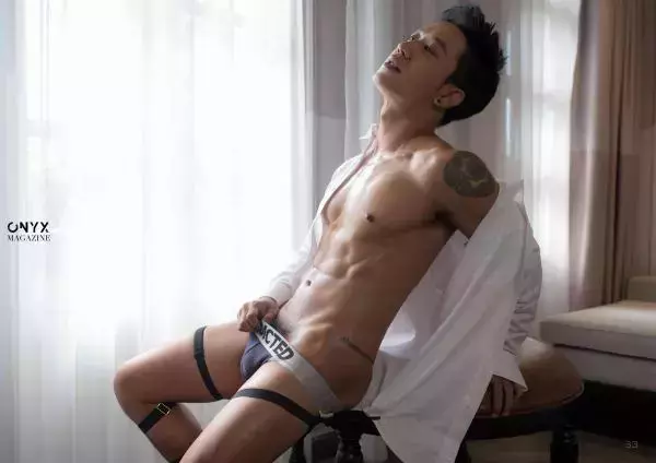 ONYX 3 - Jacob Ja 211 Pics & BtS