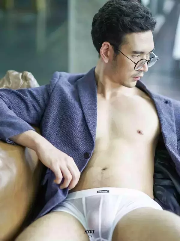 ADDICT 06 - Arm 146 Pics & BtS