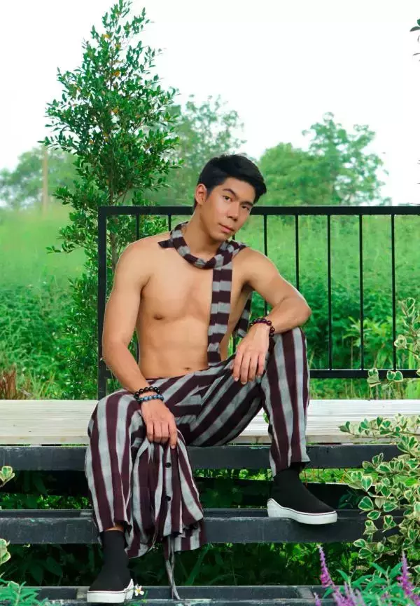 Menluscious Issue 02 - Fame Krittapat