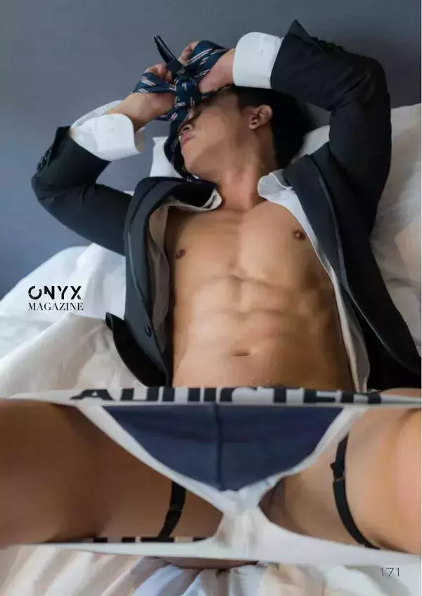 ONYX 3 - Jacob Ja 211 Pics & BtS