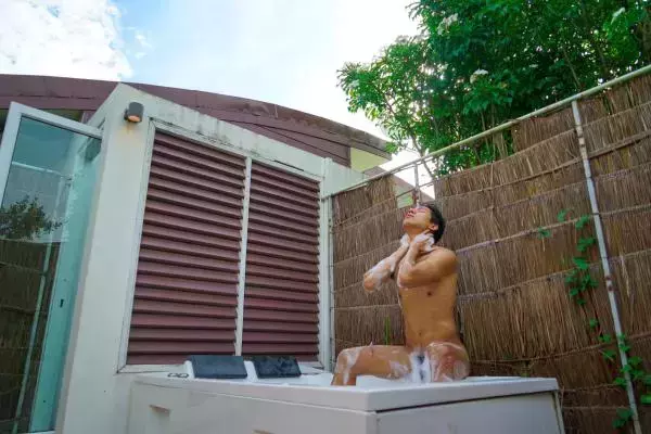 Menluscious Issue 02 - Fame Krittapat
