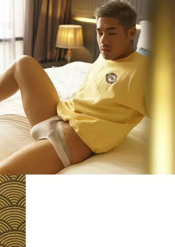 HOMME 04