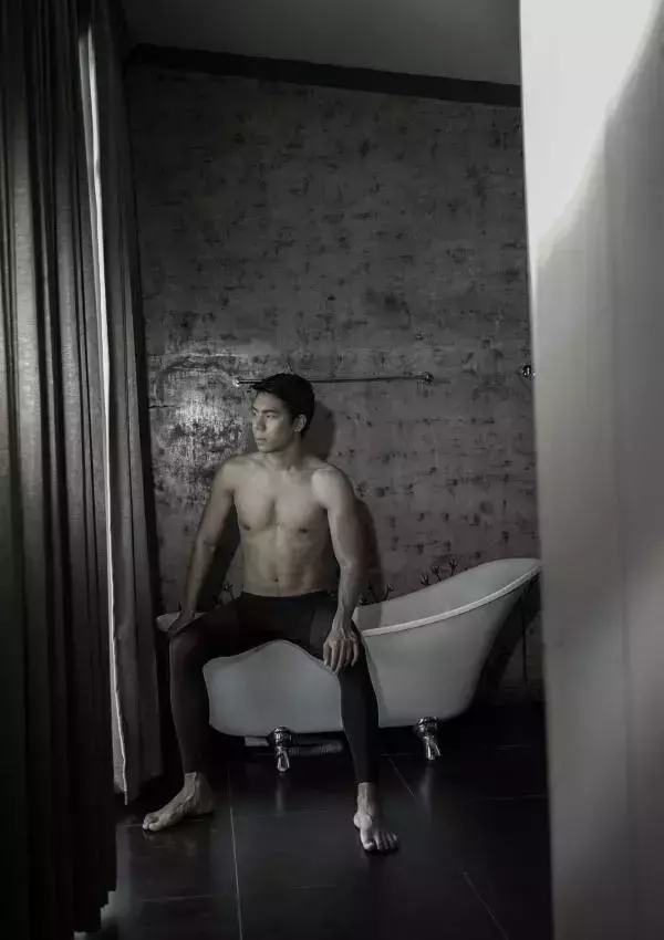 Menluscious Issue 02 - Fame Krittapat