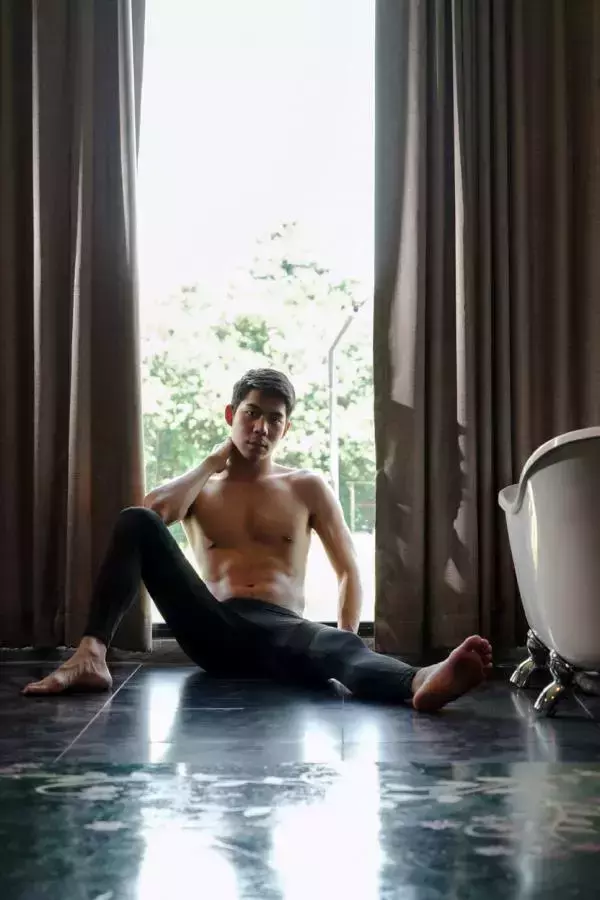 Menluscious Issue 02 - Fame Krittapat