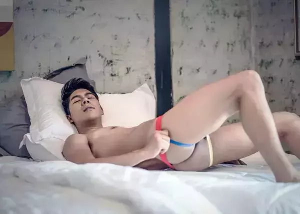 Menluscious Issue 02 - Fame Krittapat