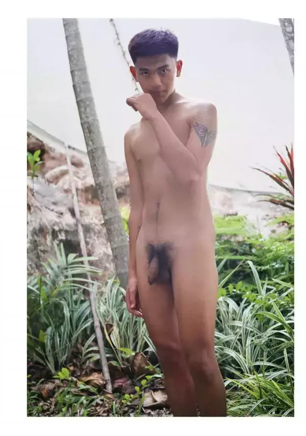 DUDEK ISSUE 01 - A DAY FOR A PATTAYA BOY
