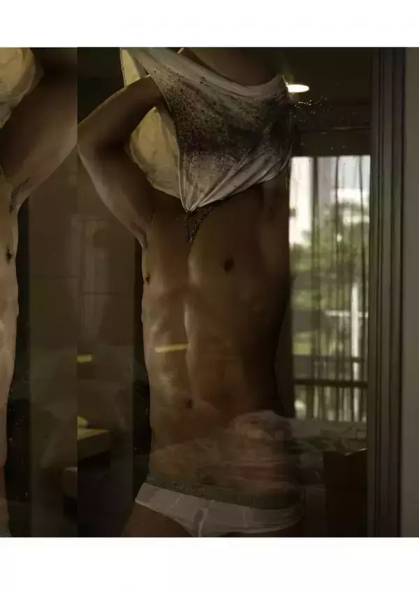 HOMME 04