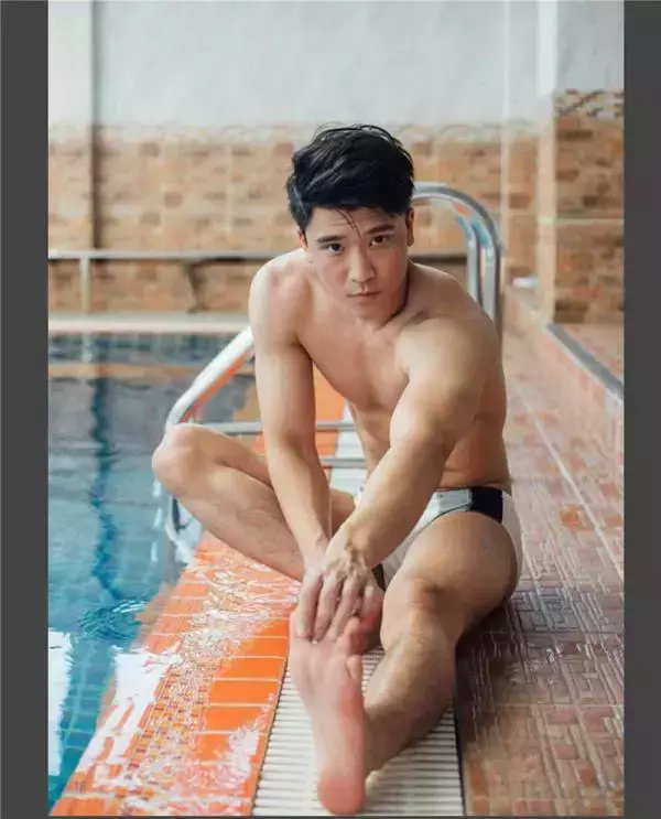 SaturDay 04 - Pool Man