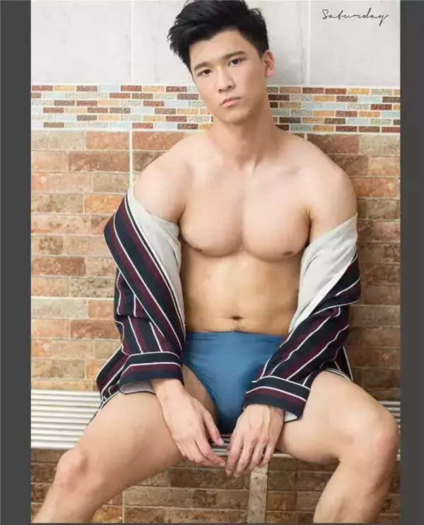 SaturDay 04 - Pool Man