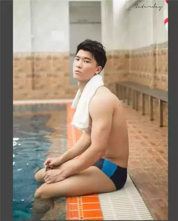 SaturDay 04 - Pool Man