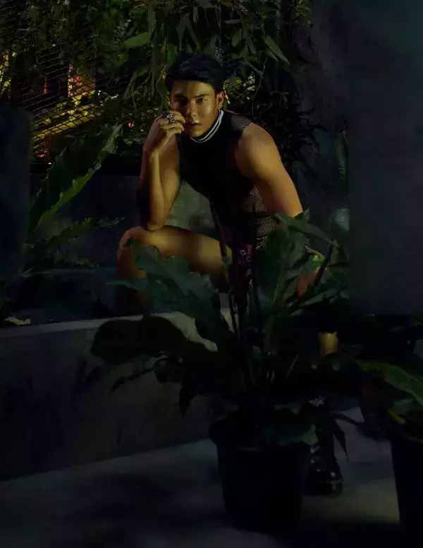 RareRoot  Issue 02 - Pee