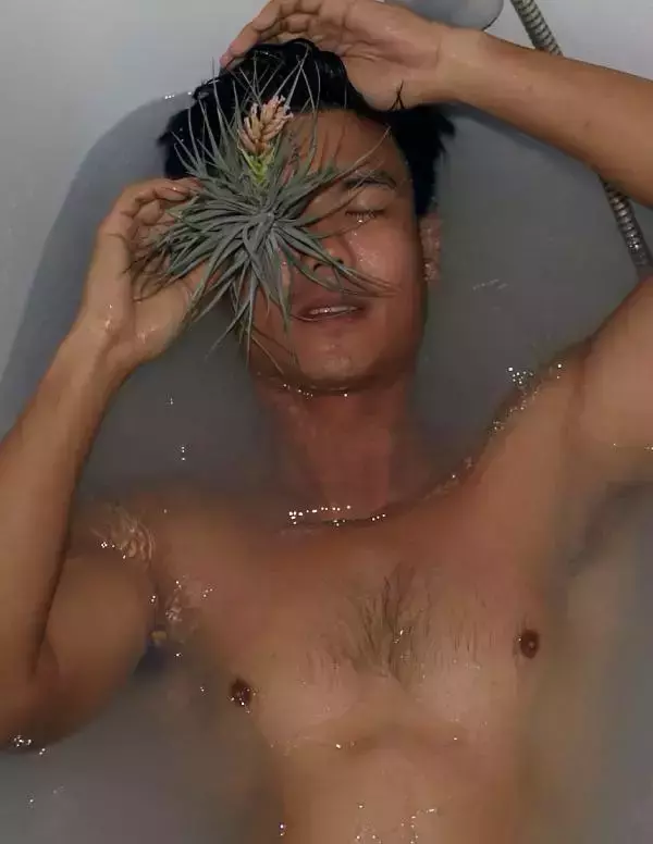 RareRoot  Issue 02 - Pee