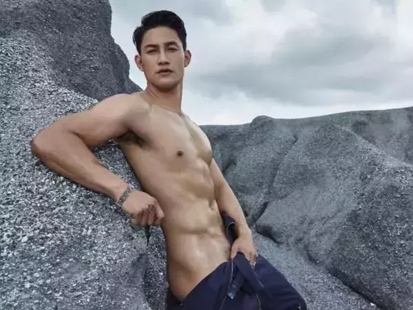 AWESOME MEN 1 - BANK BUSA