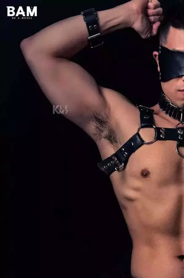 BE A MODEL 1 創刊號 X-ISSUE 面具男的情慾世界
