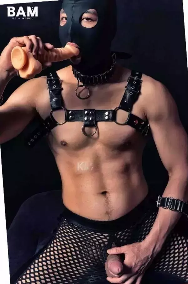 BE A MODEL 1 創刊號 X-ISSUE 面具男的情慾世界