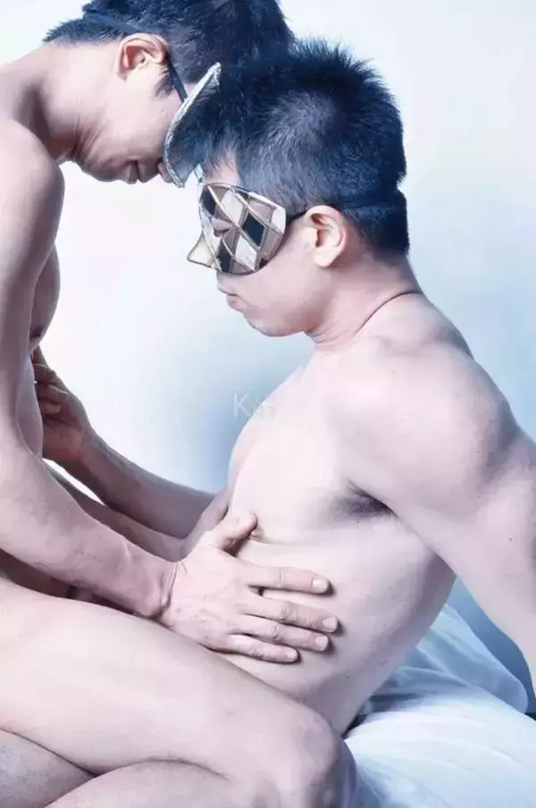 BE A MODEL 1 創刊號 X-ISSUE 面具男的情慾世界