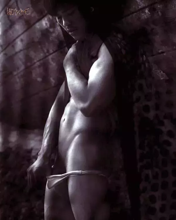 Homme 6 精壯美男魚