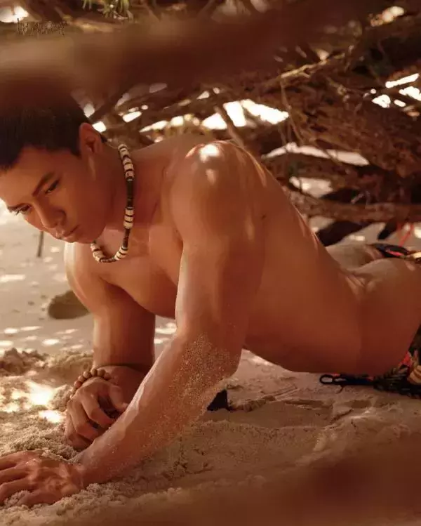 Homme 6 精壯美男魚