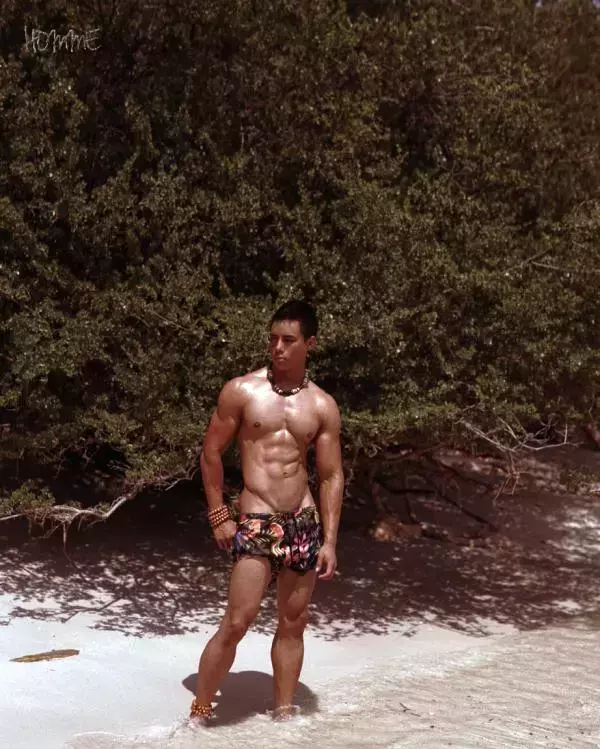 Homme 6 精壯美男魚