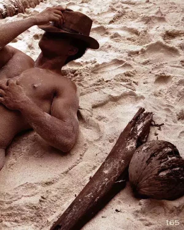 Homme 6 精壯美男魚