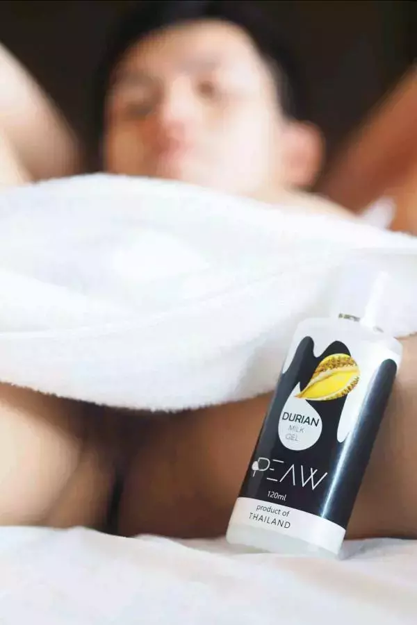Peaw 1 泰國模型為您的樂趣