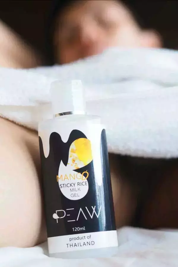 Peaw 1 泰國模型為您的樂趣