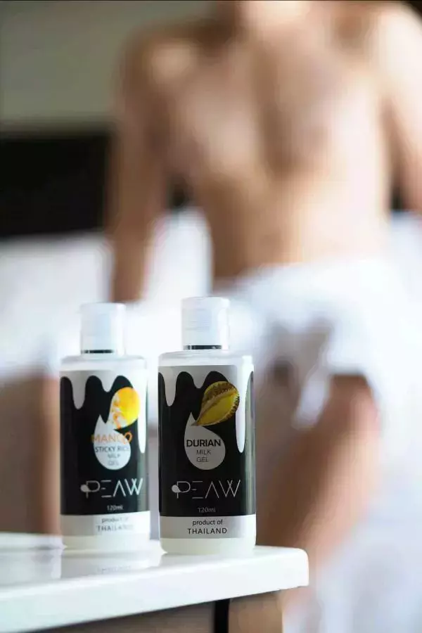 Peaw 1 泰國模型為您的樂趣