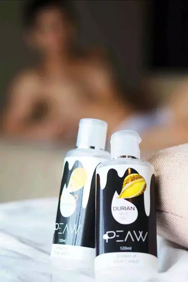 Peaw 1 泰國模型為您的樂趣
