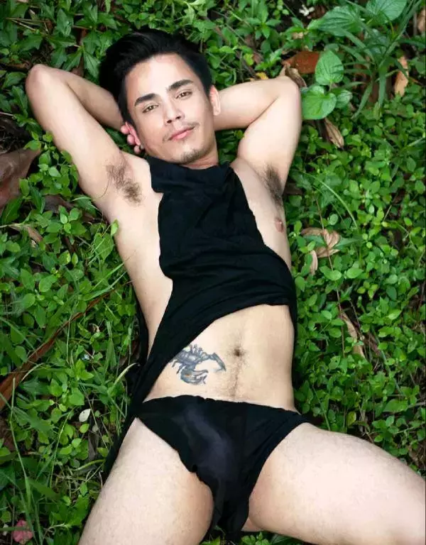 MAN OMG 7 - JOEY RAINING BOY