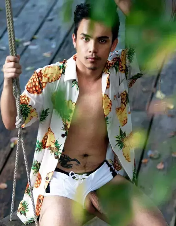 MAN OMG 7 - JOEY RAINING BOY