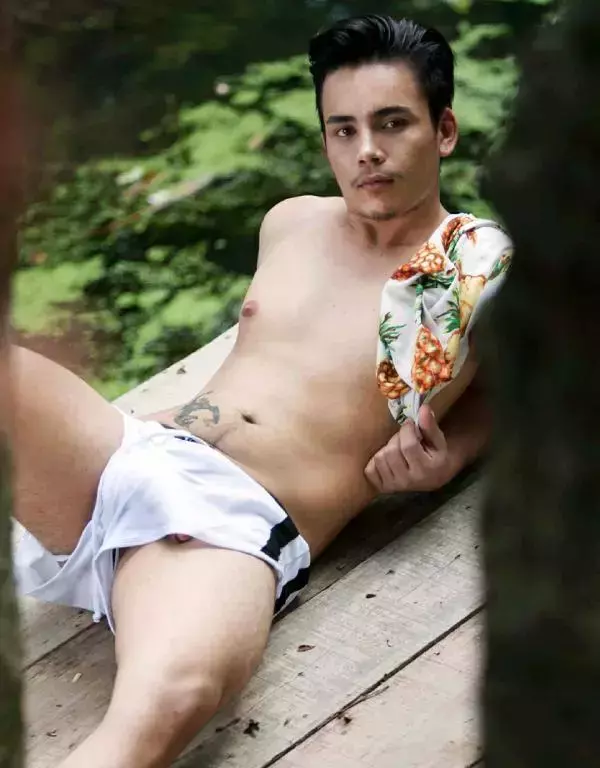 MAN OMG 7 - JOEY RAINING BOY