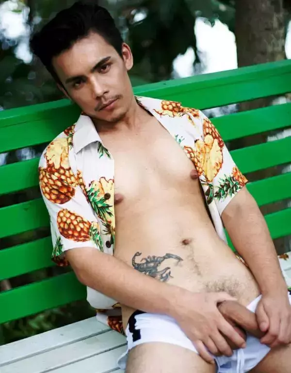 MAN OMG 7 - JOEY RAINING BOY