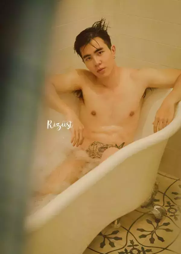 RiZiist MaGazine 09 | KnoW
