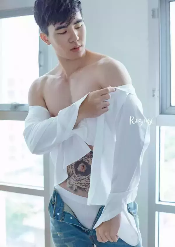 RiZiist MaGazine 09 | KnoW