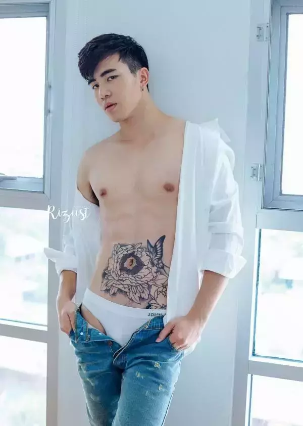 RiZiist MaGazine 09 | KnoW