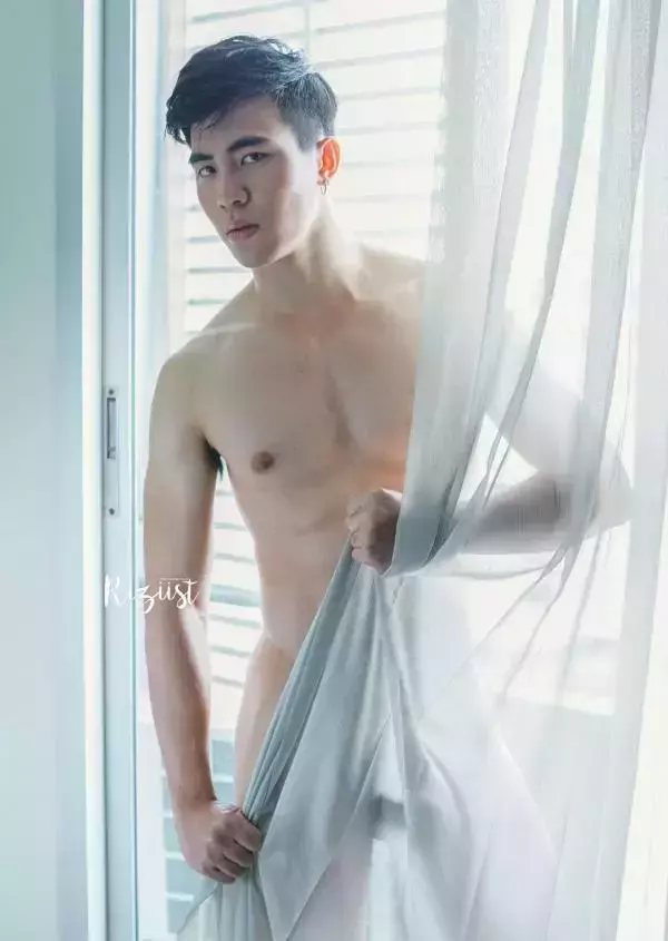 RiZiist MaGazine 09 | KnoW
