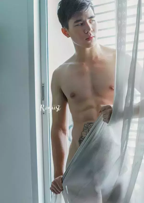 RiZiist MaGazine 09 | KnoW