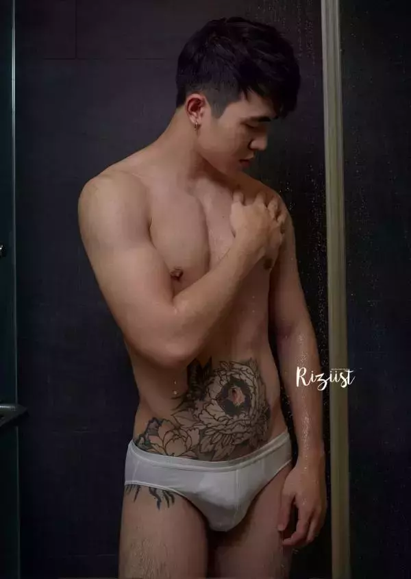 RiZiist MaGazine 09 | KnoW