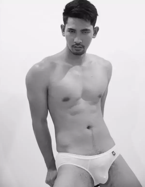 Touch My Body 01 | Rome Panupong