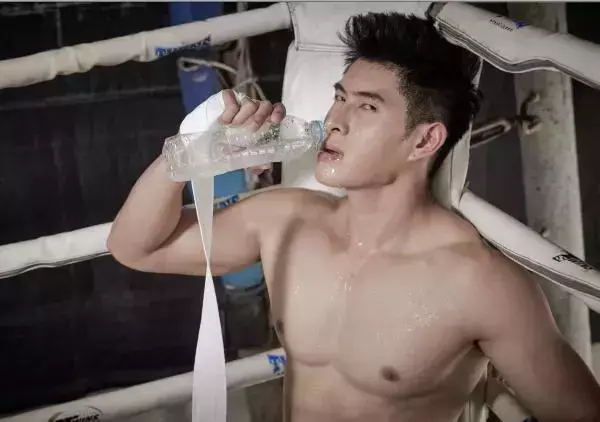 naGUY 17 正宗泰拳 真男人 圖吉姆