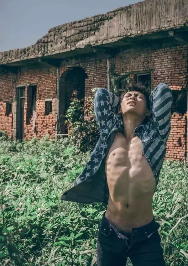 [PHOTO SET] Whoseman 1 吳敵警長來囉~~~我的靴子裡有蛇!!!
