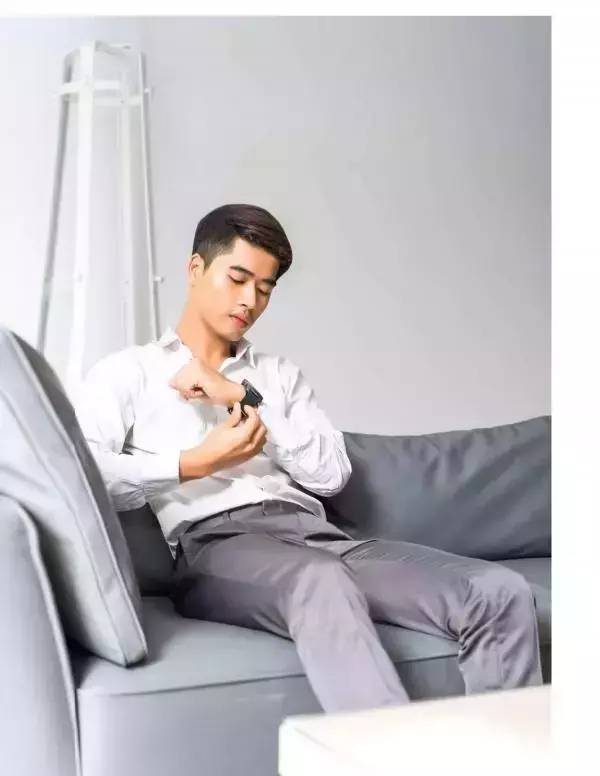 Menluscious Issue 01 | Ron Charron