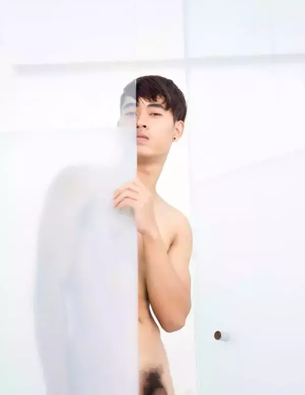 Menluscious Issue 01 | Ron Charron