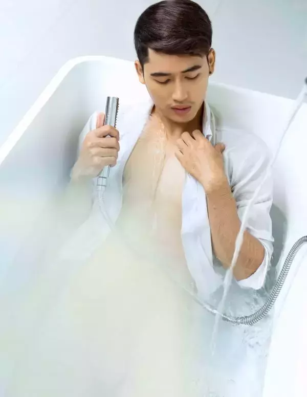 Menluscious Issue 01 | Ron Charron