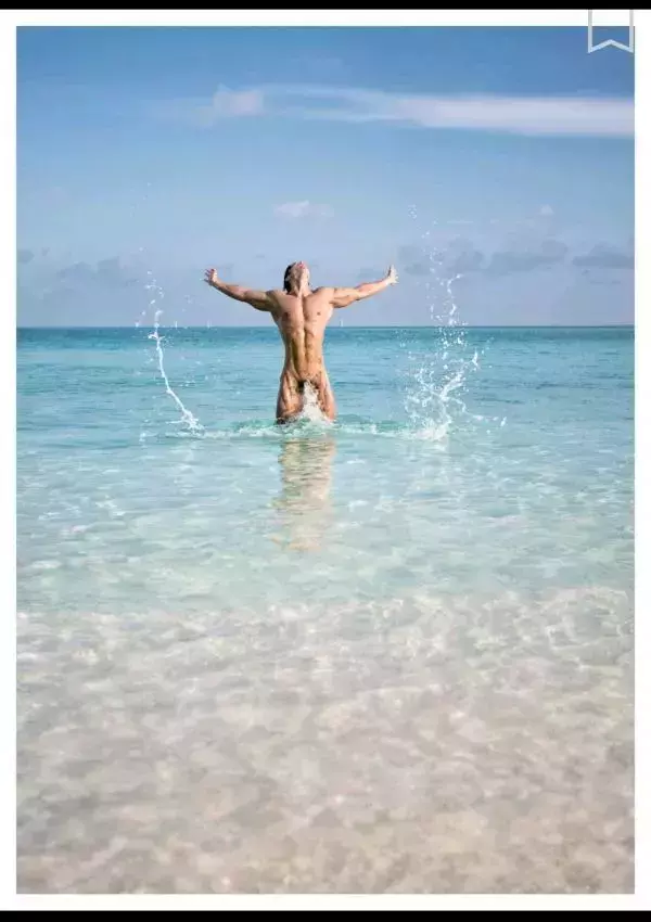 謝梓秋男性ヌード写真集「Naked Osean」裸海之旅