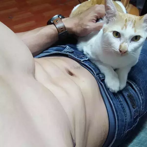 Hunger Homme | Ice Ratawit