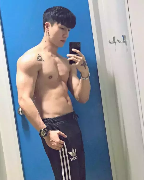Hunger Homme | Ice Ratawit