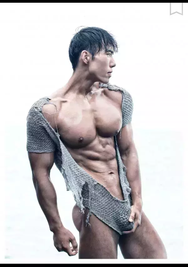 謝梓秋男性ヌード写真集「Naked Osean」裸海之旅